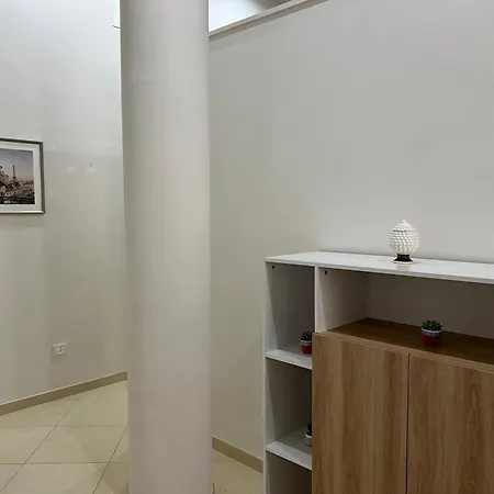 A Due Passi Dal Viale * فرانكافيلا فونتانا